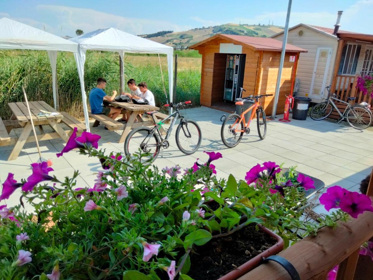 Villaggio Degli Angeli Scerne Pineto Exteriör bild